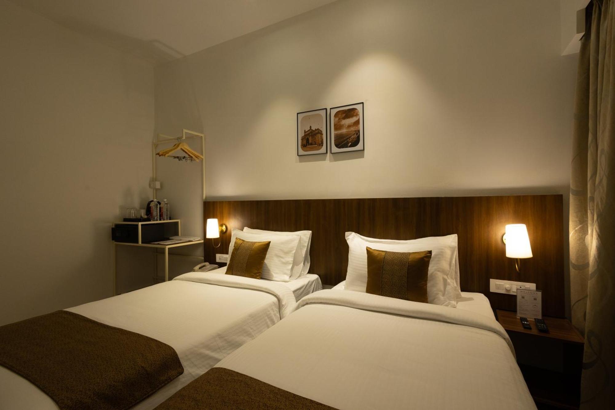 Freesia Residency By Express Inn - Nova Bombaim Exterior foto