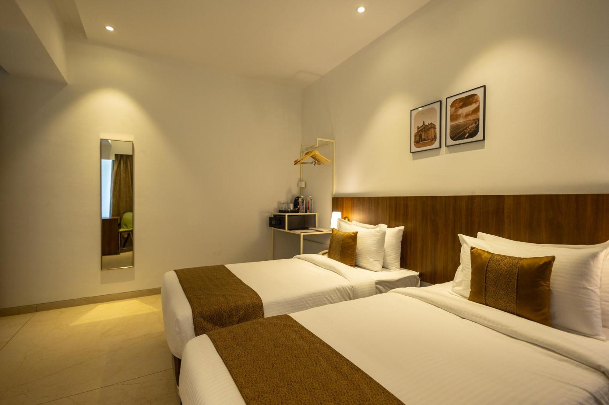 Freesia Residency By Express Inn - Nova Bombaim Exterior foto